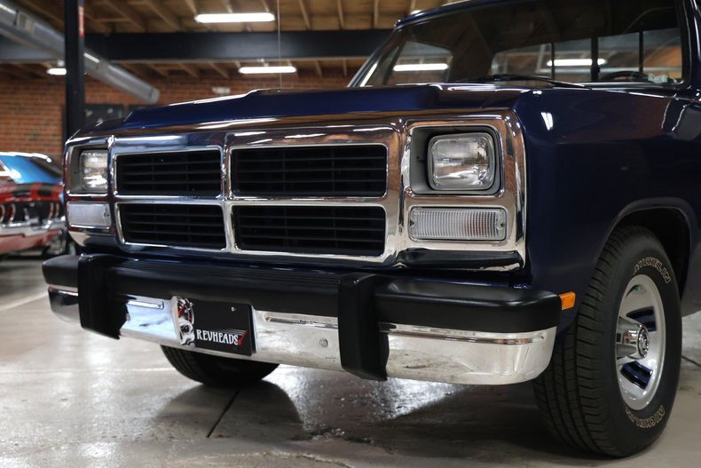Dodge-Other-1992-Dark-Spectrum-Blue-M-Gray-12