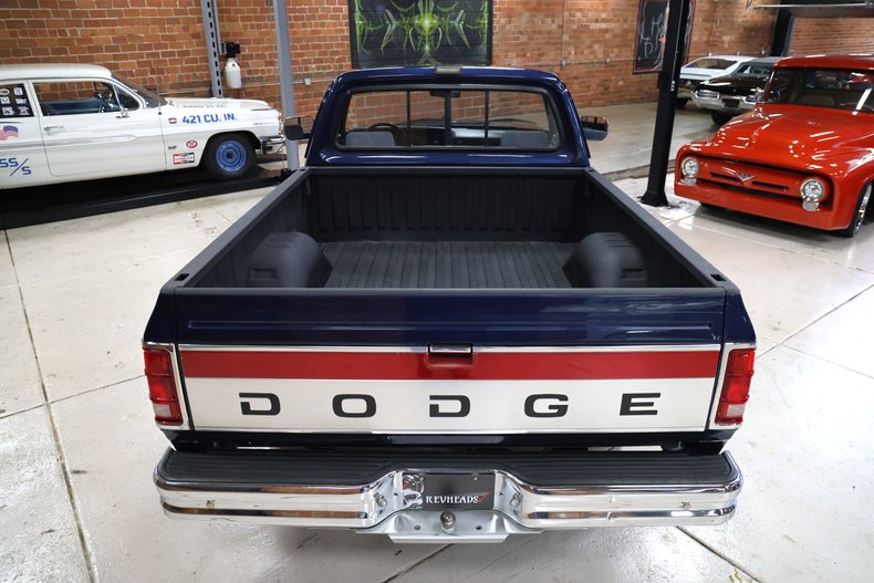 Dodge-Other-1992-Dark-Spectrum-Blue-M-Gray-15