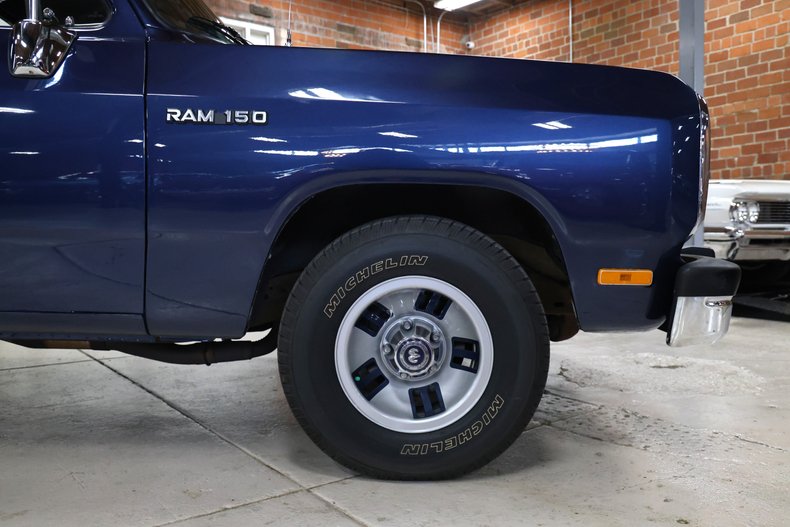 Dodge-Other-1992-Dark-Spectrum-Blue-M-Gray-18