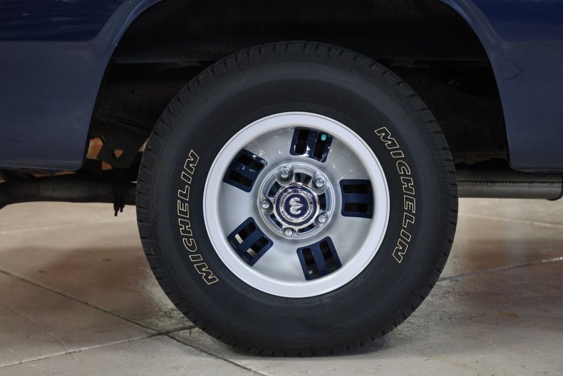 Dodge-Other-1992-Dark-Spectrum-Blue-M-Gray-19