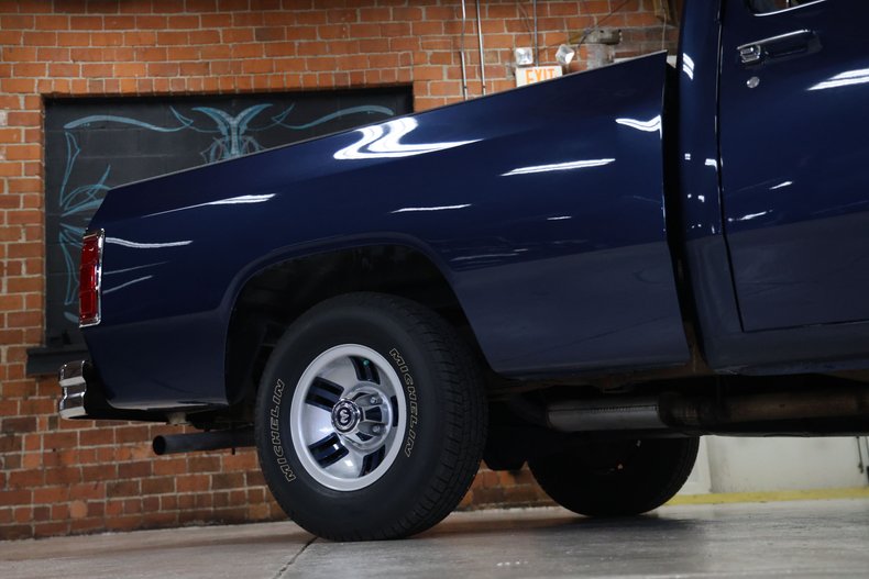 Dodge-Other-1992-Dark-Spectrum-Blue-M-Gray-28