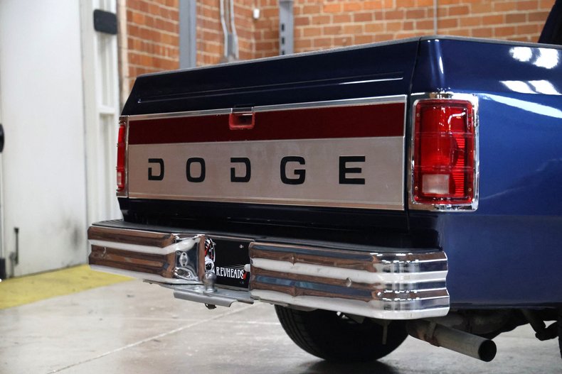 Dodge-Other-1992-Dark-Spectrum-Blue-M-Gray-37