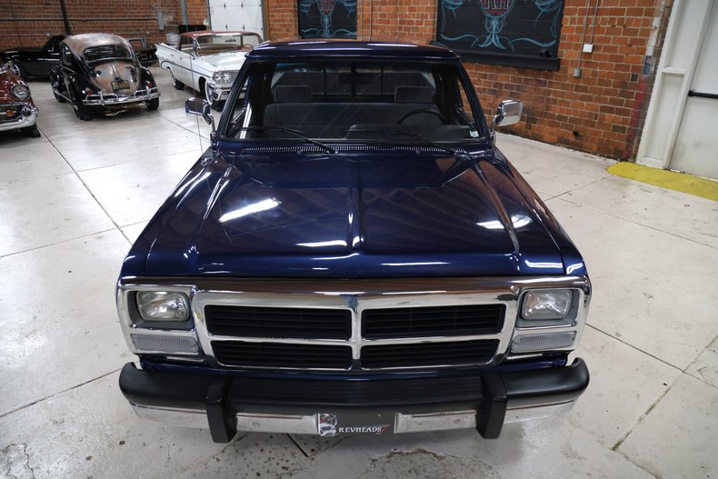 Dodge-Other-1992-Dark-Spectrum-Blue-M-Gray-46