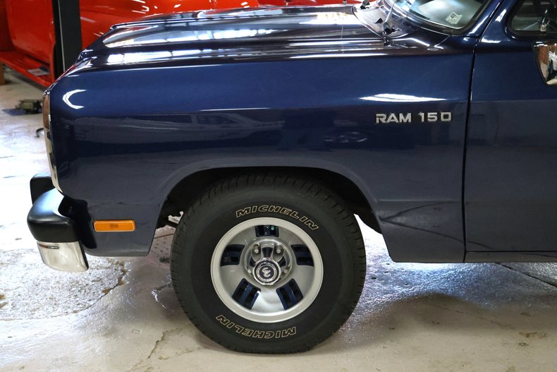 Dodge-Other-1992-Dark-Spectrum-Blue-M-Gray-49