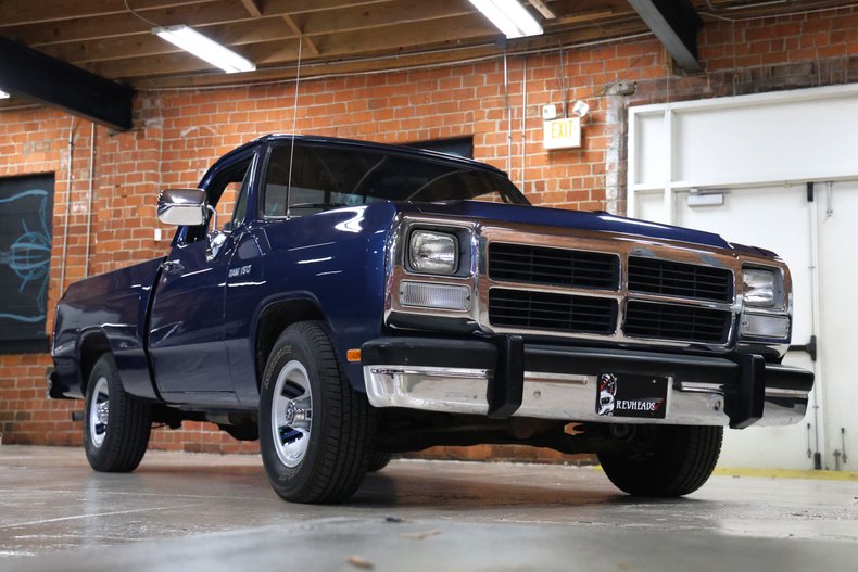Dodge-Other-1992-Dark-Spectrum-Blue-M-Gray-8