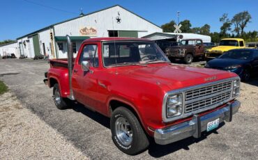Dodge-Other-Pickups-1979-Pickup-Truck-2