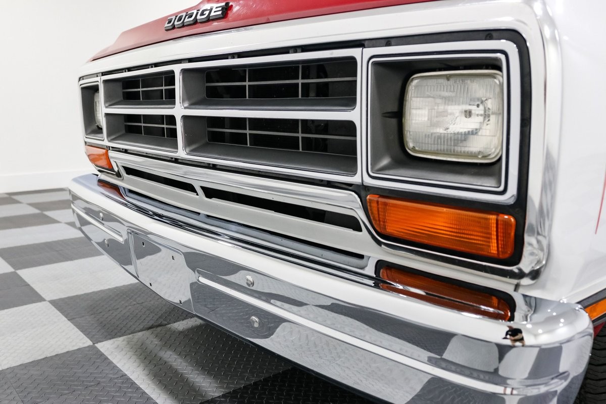 Dodge-Other-Pickups-1989-Pickup-Truck-10