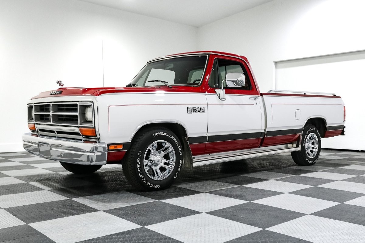 Dodge-Other-Pickups-1989-Pickup-Truck-2