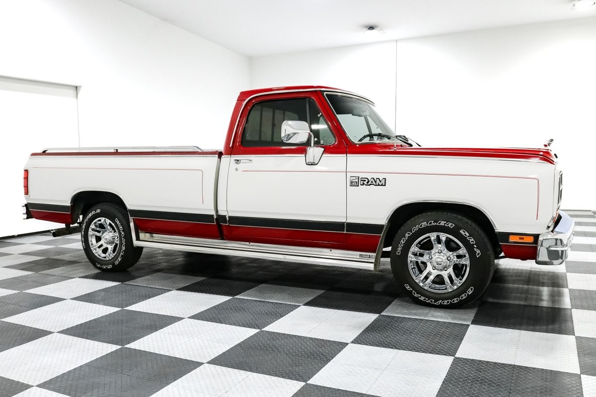 Dodge-Other-Pickups-1989-Pickup-Truck-7