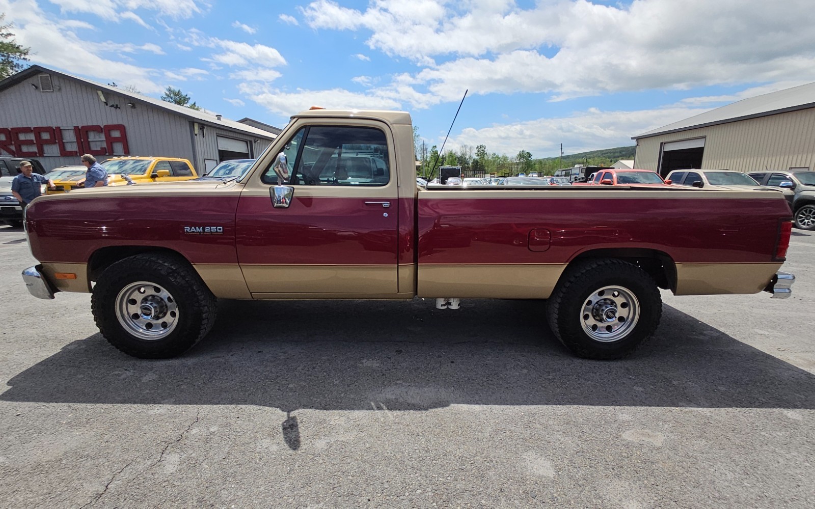 Dodge-Other-Pickups-1991-Standard-Cab-Pickup-7
