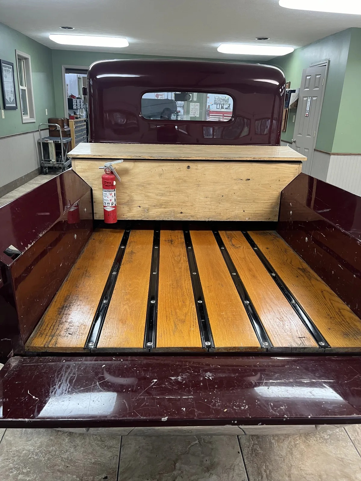 Dodge-Pickup-1934-Black-Black-2