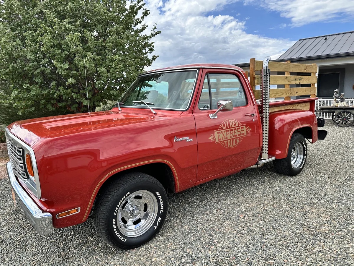 Dodge-Pickup-1978-Red-Red-4