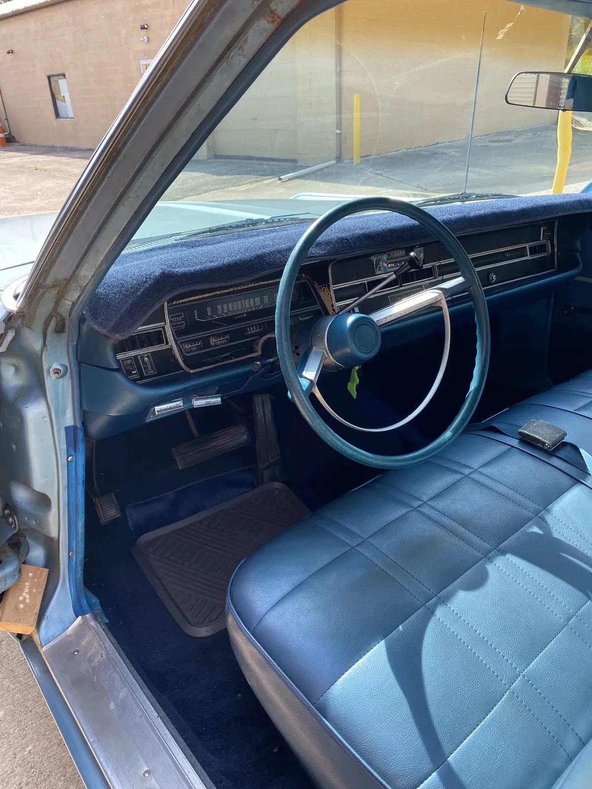 Dodge-Polara-1968-Light-Blue-Medium-Blue-1