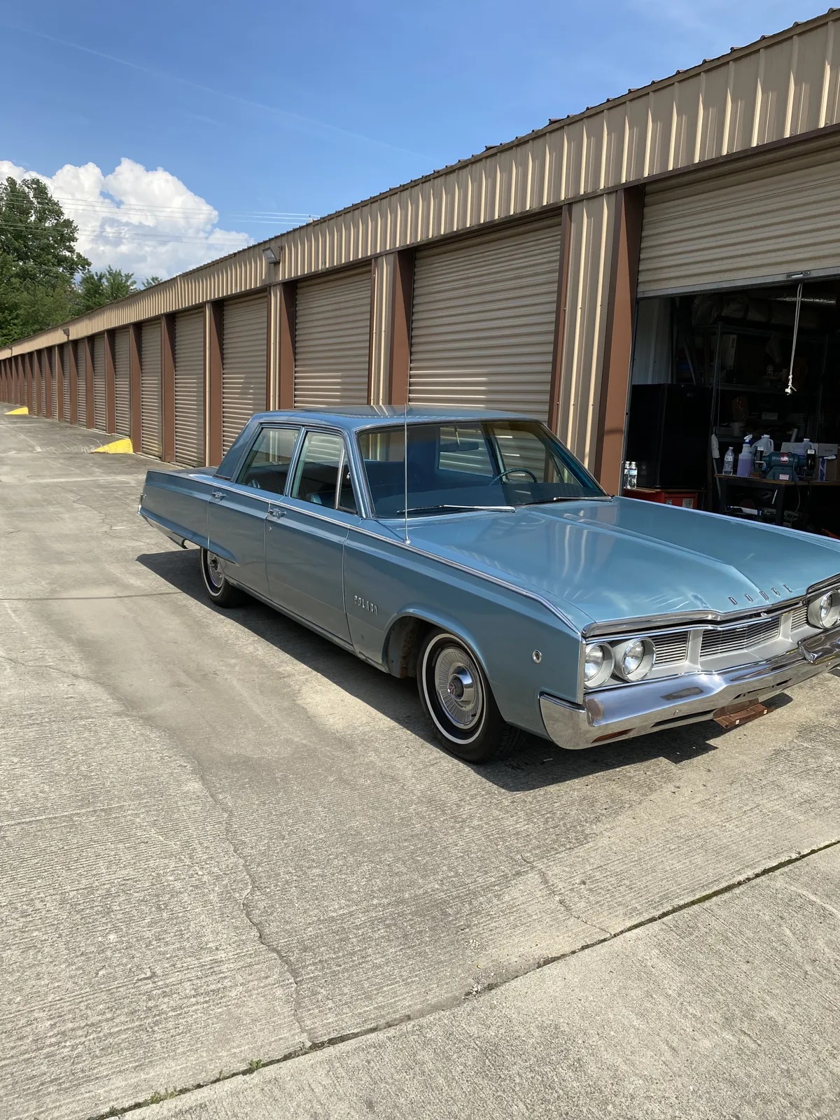 Dodge-Polara-1968-Light-Blue-Medium-Blue-10