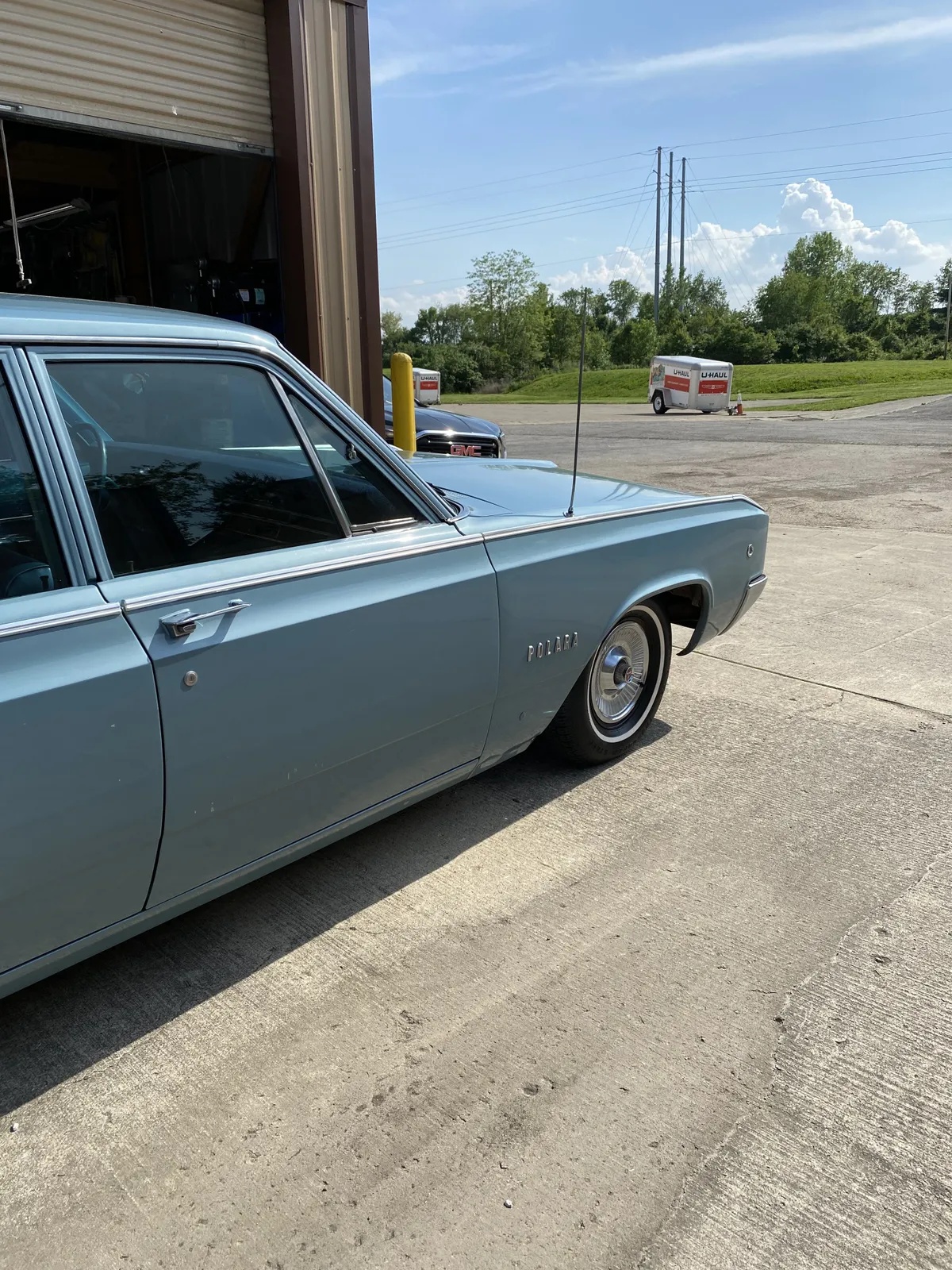 Dodge-Polara-1968-Light-Blue-Medium-Blue-14