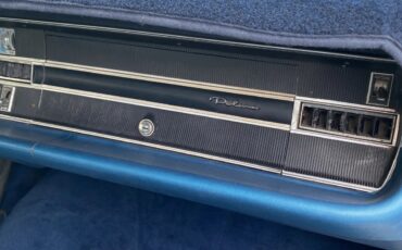 Dodge-Polara-1968-Light-Blue-Medium-Blue-17