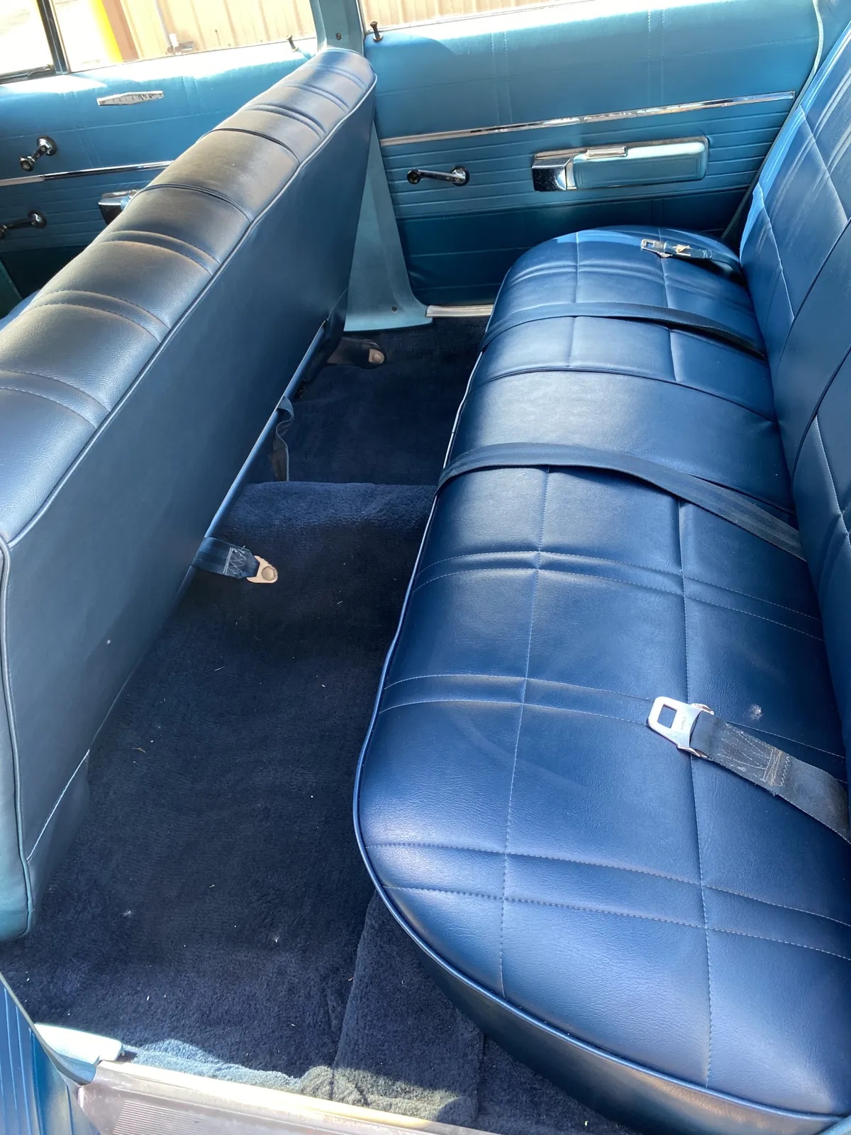 Dodge-Polara-1968-Light-Blue-Medium-Blue-4