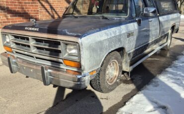Dodge-Ram-1500-1990-1