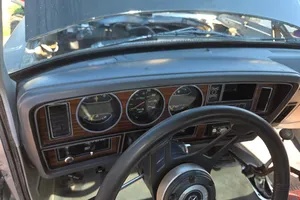 Dodge-Ram-1985-4
