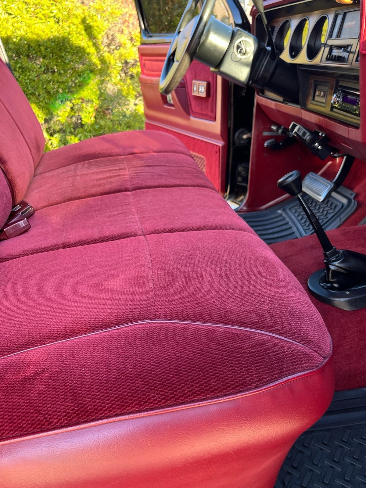 Dodge-Ram-1993-26