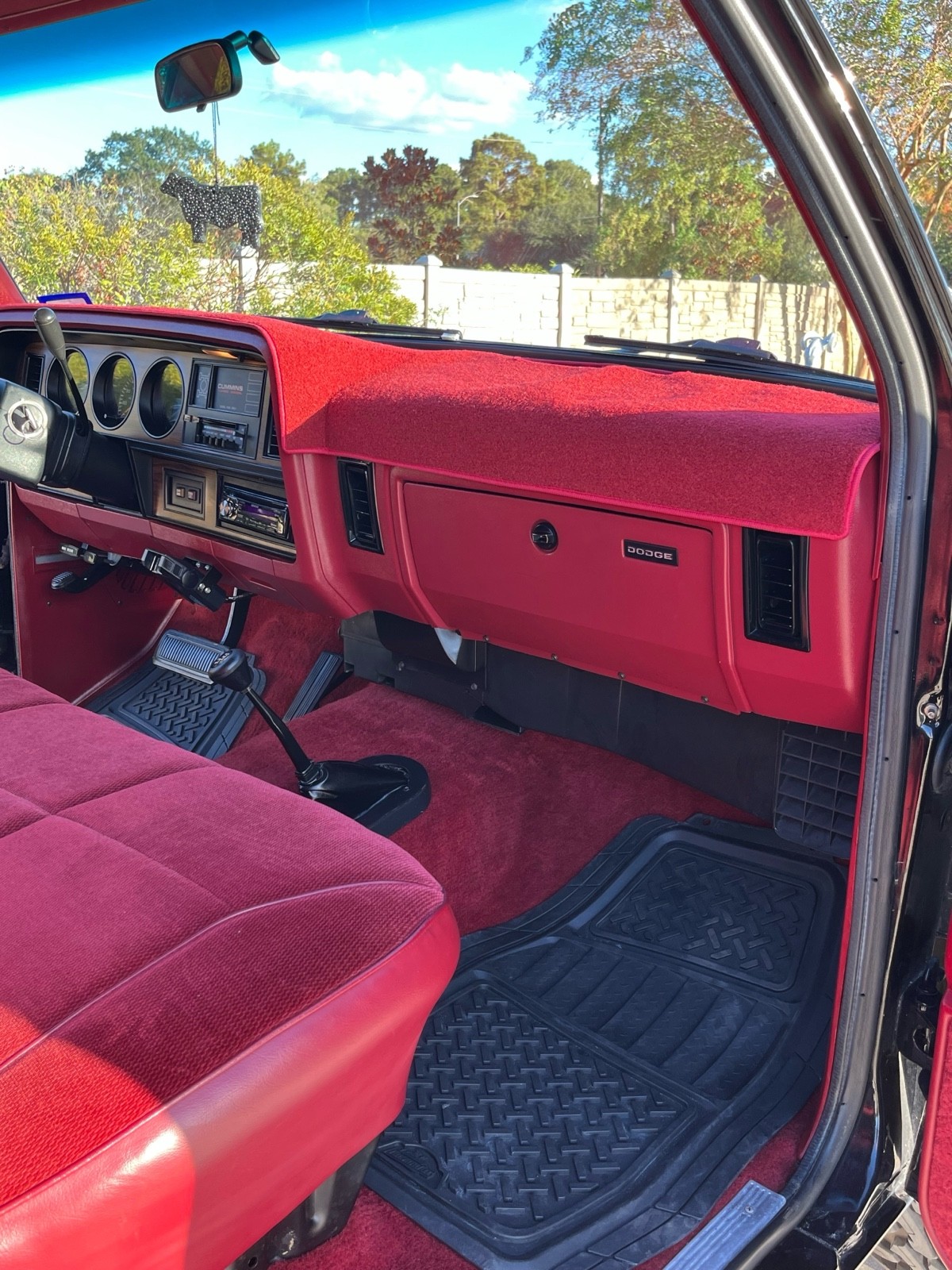 Dodge-Ram-1993-28