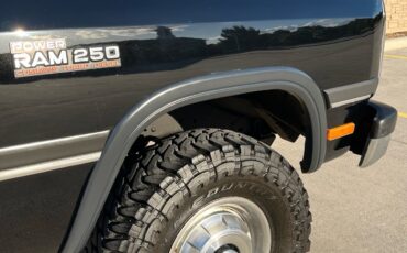 Dodge-Ram-1993-7