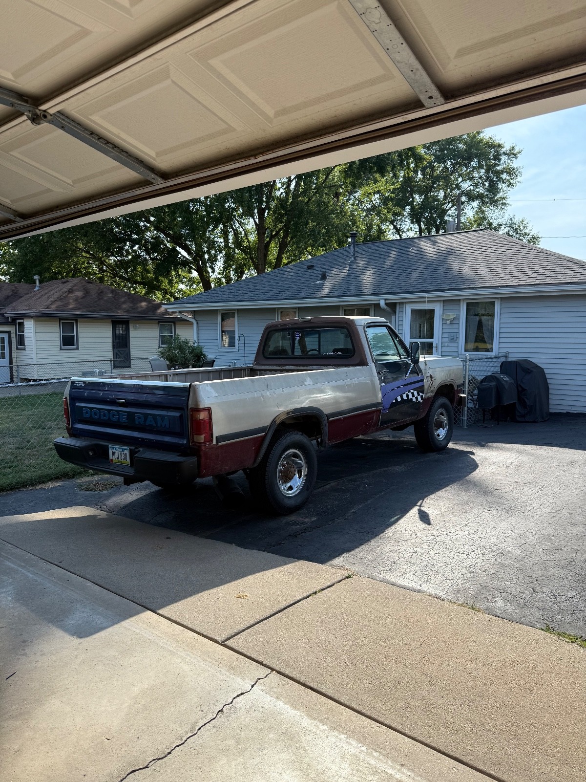 Dodge-Ram-2500-1991-Standard-Cab-Pickup-3