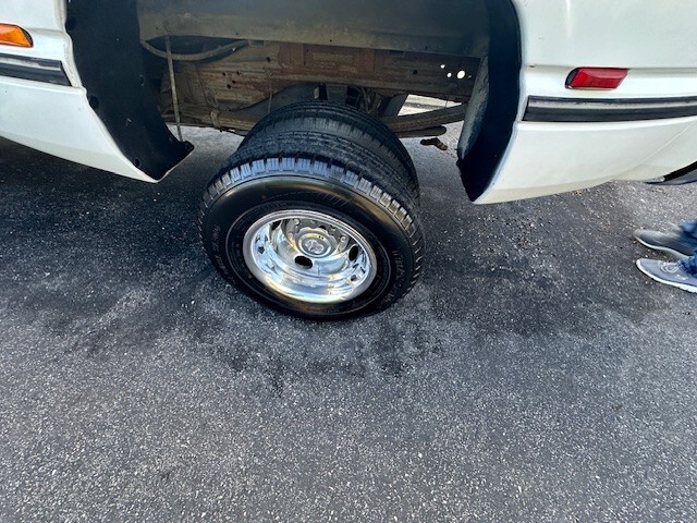 Dodge-Ram-3500-1996-Extended-Cab-Pickup-31