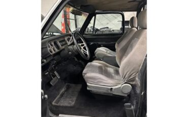 Dodge-Ramcharger-1977-SUV-2