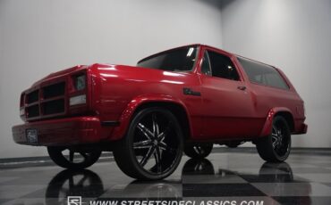 Dodge-Ramcharger-1992-SUV-22