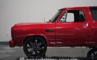 Dodge-Ramcharger-1992-SUV-24
