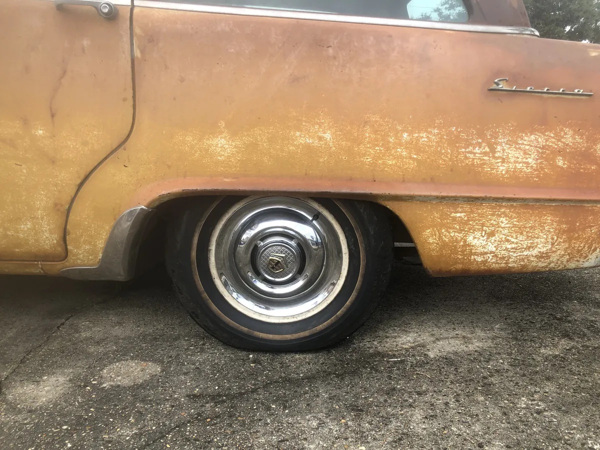 Dodge-Sierra-1955-Patina-Original-Blue-amp-Gray-Vinyl-In-Good-Condition-12