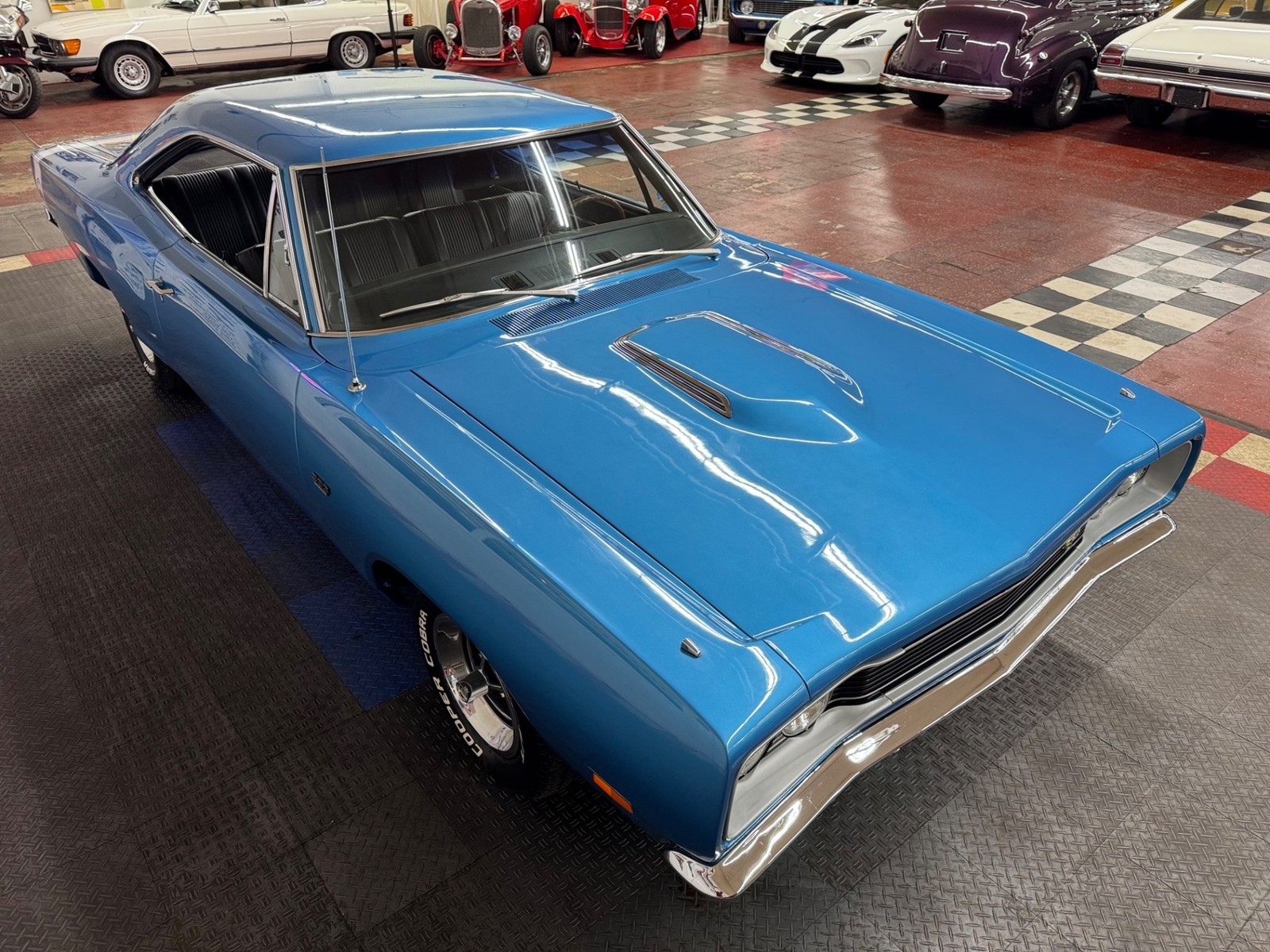 Dodge-Super-Bee-1969-14