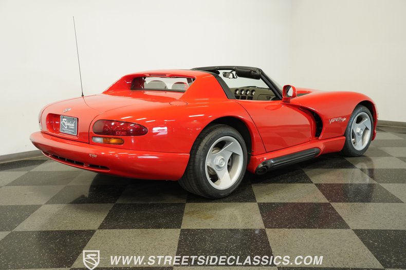 Dodge-Viper-1993-Viper-Red-Gray-1