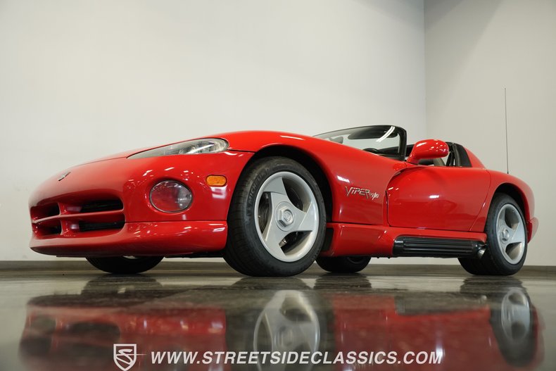 Dodge-Viper-1993-Viper-Red-Gray-10