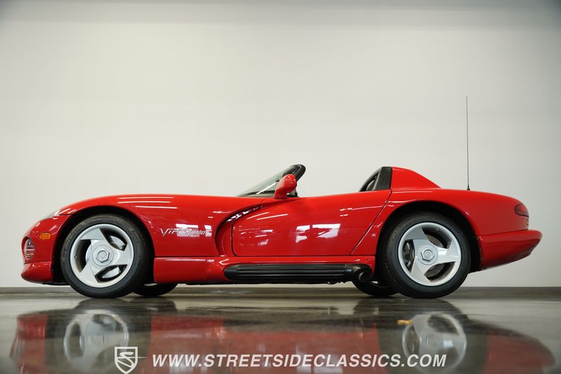 Dodge-Viper-1993-Viper-Red-Gray-13