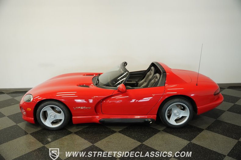 Dodge-Viper-1993-Viper-Red-Gray-14