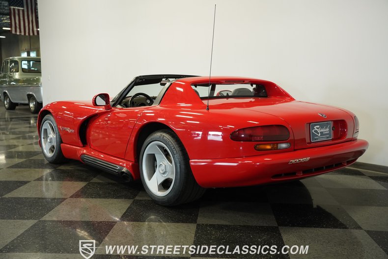 Dodge-Viper-1993-Viper-Red-Gray-16