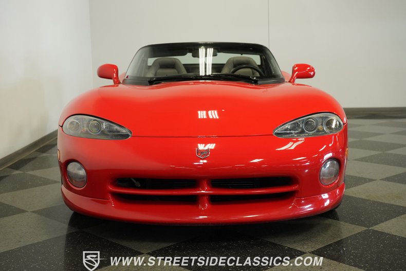 Dodge-Viper-1993-Viper-Red-Gray-23