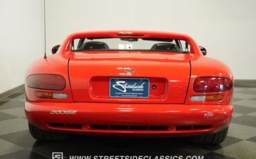 Dodge-Viper-1993-Viper-Red-Gray-26