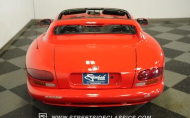 Dodge-Viper-1993-Viper-Red-Gray-27