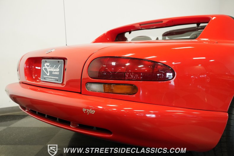 Dodge-Viper-1993-Viper-Red-Gray-28