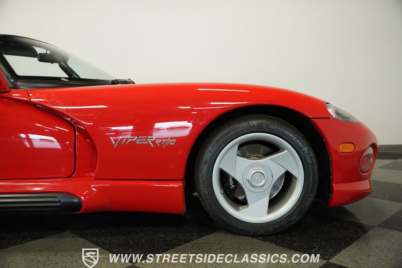 Dodge-Viper-1993-Viper-Red-Gray-29