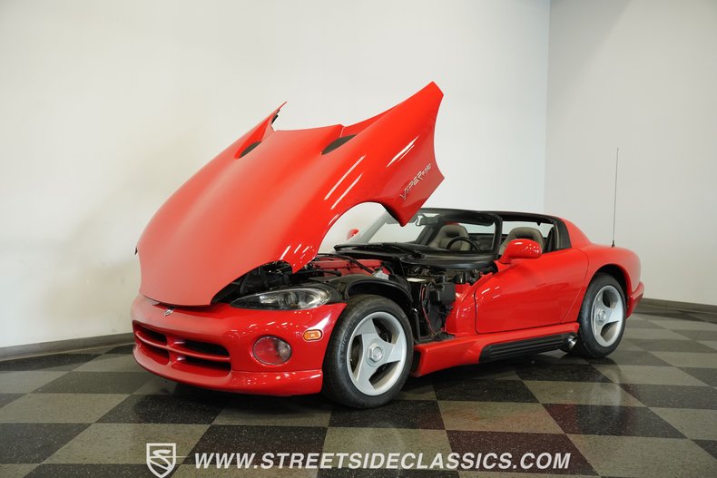 Dodge-Viper-1993-Viper-Red-Gray-30