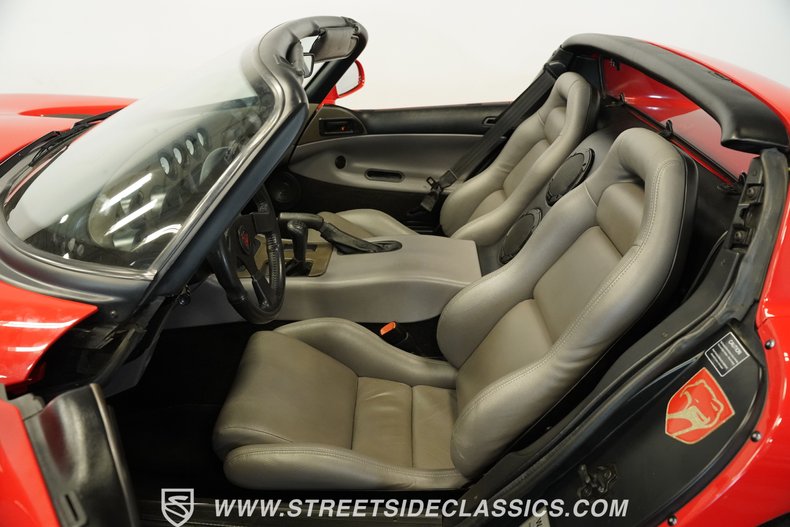 Dodge-Viper-1993-Viper-Red-Gray-36