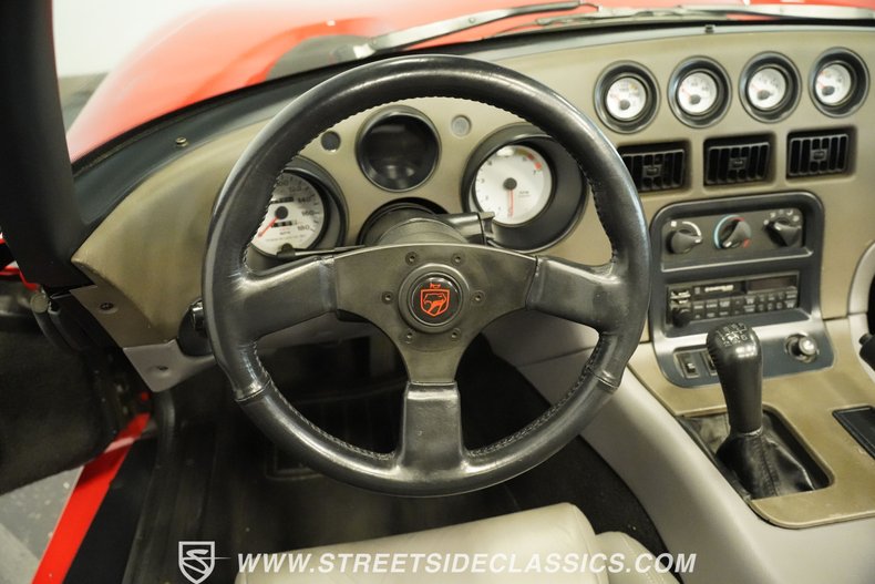Dodge-Viper-1993-Viper-Red-Gray-37
