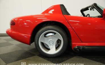 Dodge-Viper-1993-Viper-Red-Gray-44