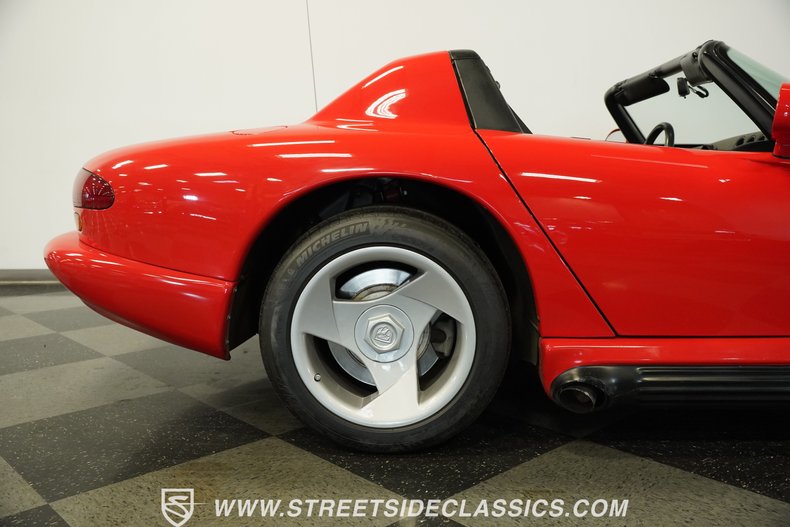 Dodge-Viper-1993-Viper-Red-Gray-44