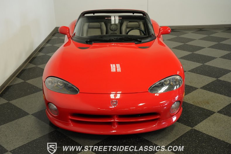 Dodge-Viper-1993-Viper-Red-Gray-47