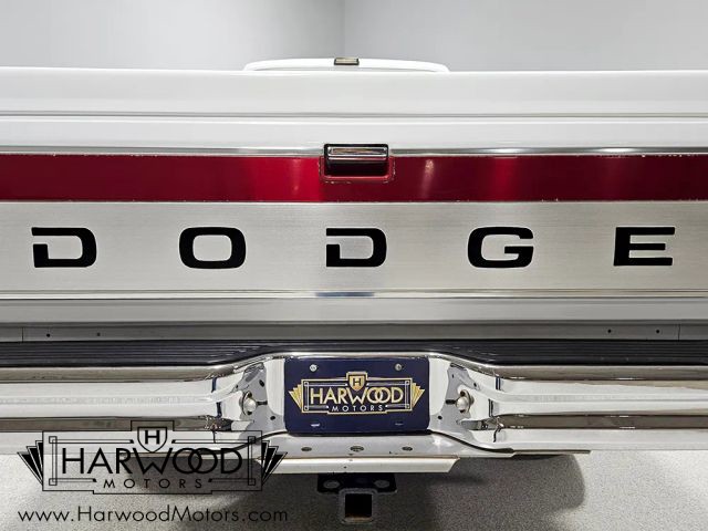 Dodge-W-Series-1992-Standard-Cab-Pickup-30